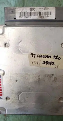 1997 Lincoln Town Car ecm ecu computer F7VF-12A650-DC