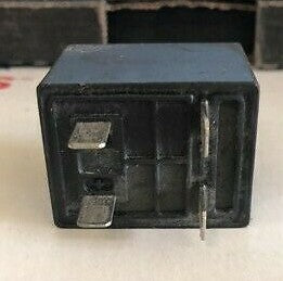 2017 Hyundai Sonata relay high voltage pre charger 37584-E6000