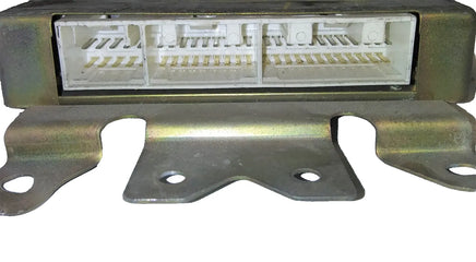 MD161173 ecu ecm computer 1990 Mitsubishi Mirage