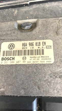 06A 906 018 EN VW Beetle 2000-2001 ecm ecu computer