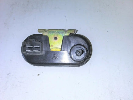 1984-1985 Mazda RX-7 relay module N304 E1T10172