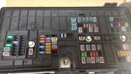 L1MT-14D068-MF fusebox control module computer 2022 Ford Explorer