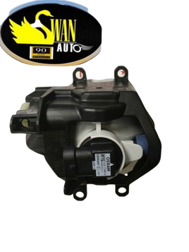81210-02160 right fog lamp 2014-2018 Toyota Corolla Tundra Highlander **NEW OEM*
