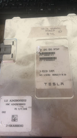 Tesla Gateway Control module 1039465-10-D