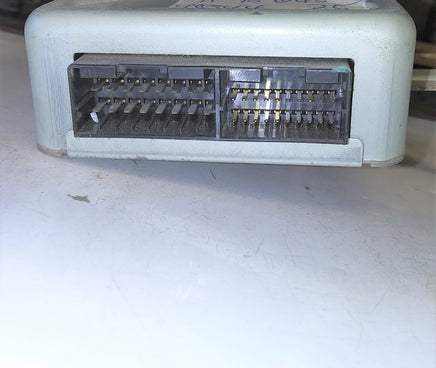 23790 6P100 Infiniti Q45 1997-1998 throttle control module computer