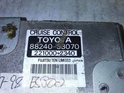 1997-1998 Lexus ES300 Cruise Control module 88240-33070