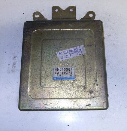 MD175507 ecu ecm computer 1993 Mitsubishi Colt or Mirage or Summit - Swan Auto