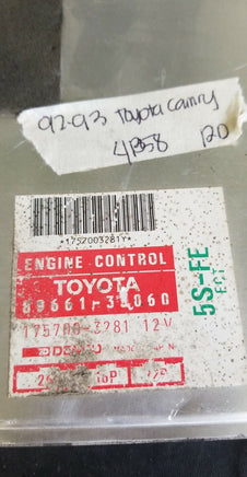 1992-1993 Toyota Camry ecm ecu computer 89661-33060