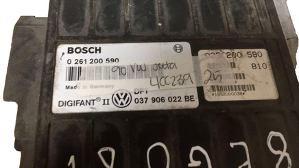 0 261 200 590 VW Jetta or Golf 1990 ecu ecm computer