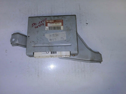 1998 Lexus ES300 abs anti-lock brake control module 89540-33110 - Swan Auto