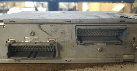 2000-2002 Pontiac Grand Prix Onstar module 10326785 - Swan Auto