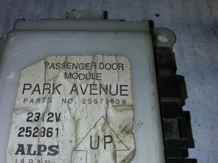 2000 Buick Park Avenue door control module computer 25675809 - Swan Auto