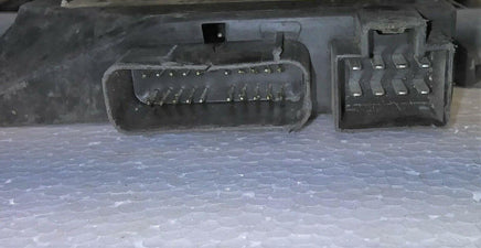2001-2004 Chrysler Voyager or T&C sliding door module P04686687AN - Swan Auto