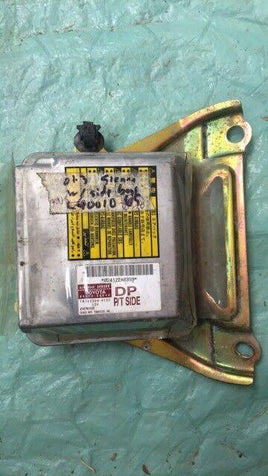 2002-2003 Toyota Sienna air bag module 89170-08040 - Swan Auto