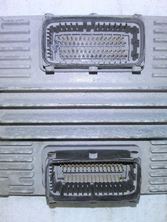 2003-2005 Saturn Vue ecu ecm computer 24222126 - Swan Auto