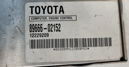 2003 Toyota Corolla ecu ecm computer 89666-02152 - Swan Auto