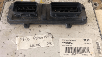 2004-2006 Saturn Vue ecm ecu computer 12600984 - Swan Auto