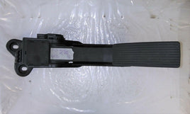 2007-2012 Mercedes-Benz GL450 ML450 gas pedal accelerator A 164 300 00 04 - Swan Auto