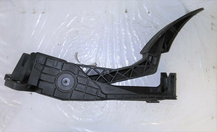 2007-2012 Mercedes-Benz GL450 ML450 gas pedal accelerator A 164 300 00 04 - Swan Auto
