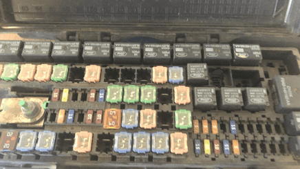 2009-2010 Ford F150 Fuse box control module computer 8L1T-14A003-BA - Swan Auto