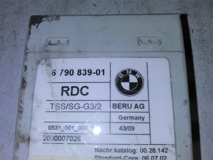 2009-2014 BMW 750 tire pressure monitor module 6 790 839-01 - Swan Auto