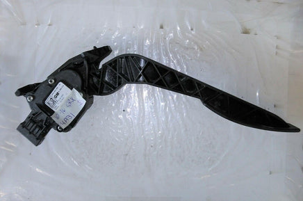 2010-2016 Cadillac SRX gas pedal accelerator 25 890 519 - Swan Auto
