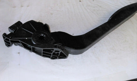 2010-2016 Cadillac SRX gas pedal accelerator 25 890 519 - Swan Auto