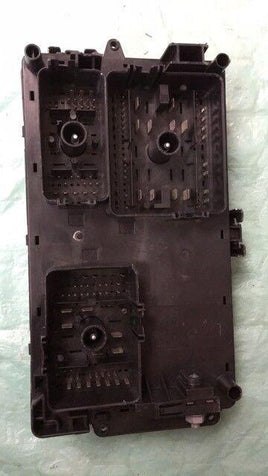 2011 Buick Lacrosse fuse junction box 20922937_01 - Swan Auto