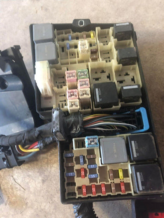 2012-2014 Ford Focus fuse box relay control module computer CV6T-14K733-AAD - Swan Auto