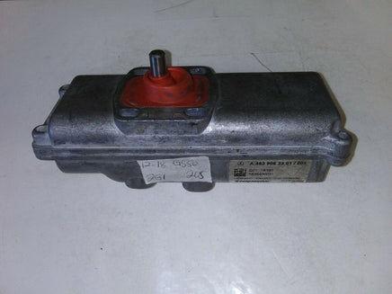 2012-2018 Mercedes-Benz G550 actuator module A 463 906 33 01/001 - Swan Auto