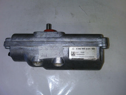 2012-2018 Mercedes-Benz G550 actuator module A 463 906 33 01/001 - Swan Auto