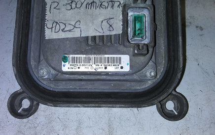 2012 Chrysler 300 or Navigator HID headlight ballast module 35XT5-2-D3 - Swan Auto