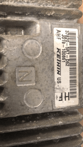 2015-2017 Honda Fit ecm ecu computer 37820-5R7-D62 - Swan Auto