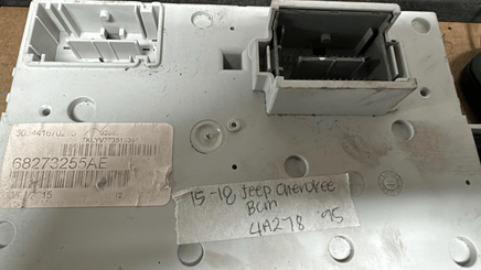 68273255AE Jeep Cherokee bcm fuse box 2015-2018 - Swan Auto